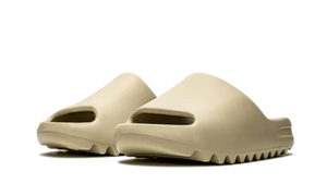 Yeezy Slide Pure