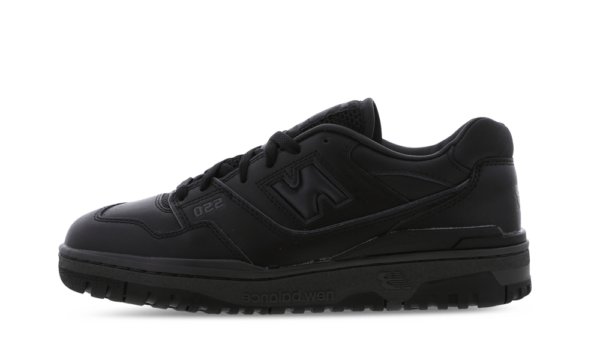 NB 550 Triple Black